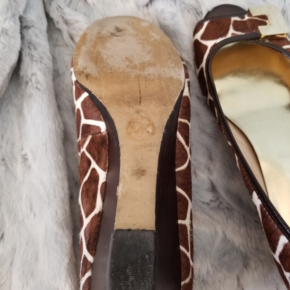 Michael Kors Beverly Demi Wedge Cow Hair Giraffe Print Peep Toe Slip-On Sz 9 - Picture 11 of 14